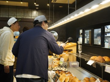 サフラン新松戸店の店内