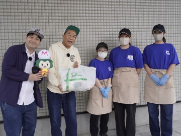 サフランのみなさんと記念撮影