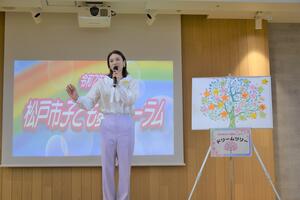 俳優の秋元才加さん