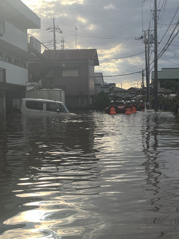 救出活動