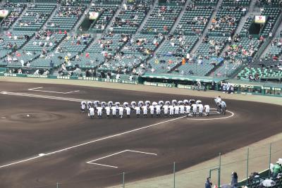 整列する選手たち