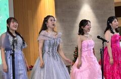 聖徳大学音楽部によるステージの様子