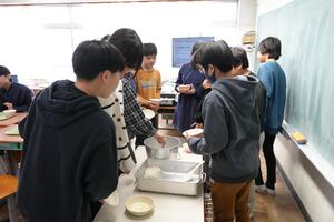 お代わりの様子