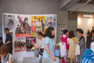 2階　北翔海莉さんのポスター展示