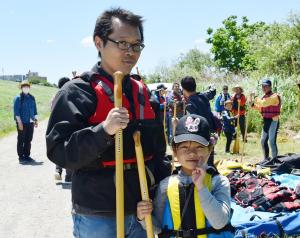 カヌー体験の参加者（2人）