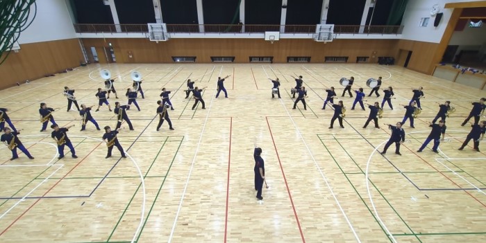 夜の体育館練習