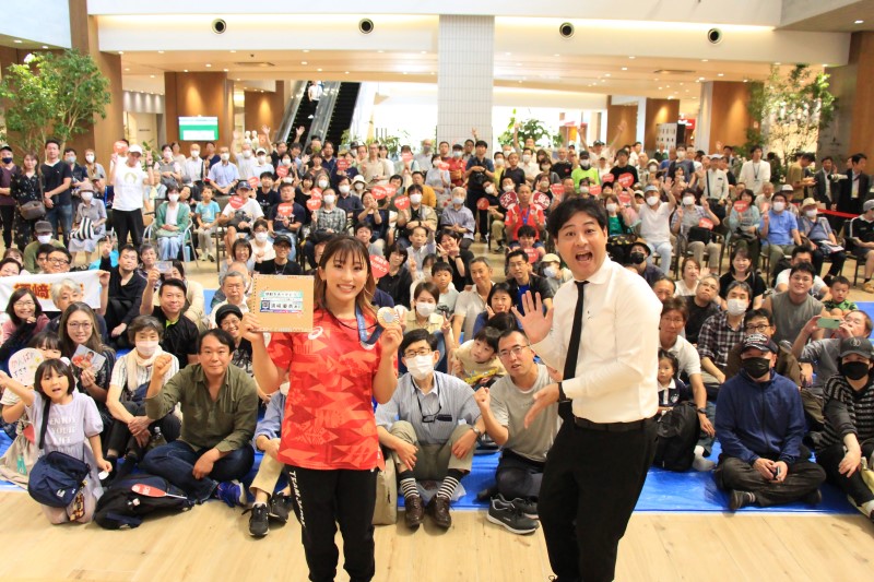 須崎さんとトミドコロさんと集まったみなさん