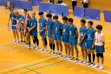 整列する松戸一中メンバー