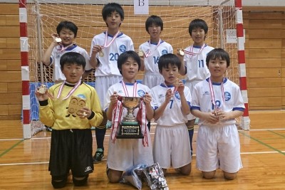小学校時代のチームの集合写真