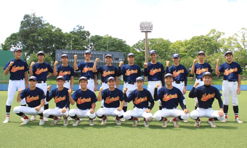 ガッツポーズで意気込む松戸BCメンバー