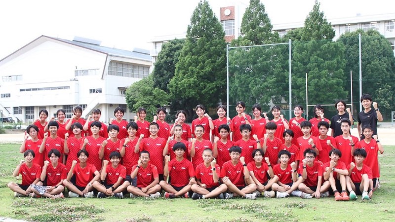 市立松戸高校陸上部の集合写真