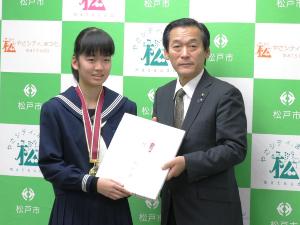 表敬訪問 受賞の様子
