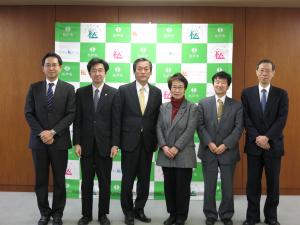 委嘱者との集合写真