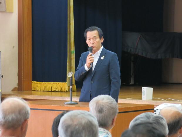 「六実っ子安全安心見守り隊」説明会市長挨拶の様子