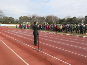 松戸市グラウンド・ゴルフ協会　平成29年度第19回チャンピオン大会市長挨拶の様子