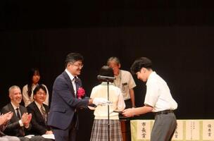 第45回松戸市高校生英語スピーチコンテスト表彰式の様子