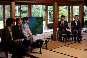 オープニングトークの様子