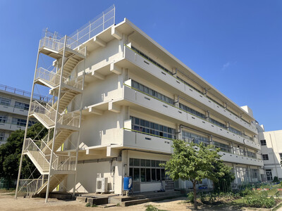 松戸市立牧野原小学校外壁改修工事　写真