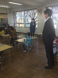 緊急事態宣言による小学校休校後の放課後児童クラブ写真