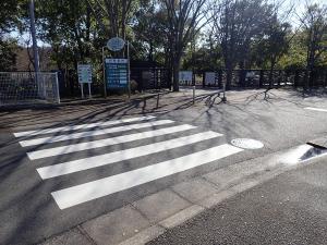 西口横断歩道